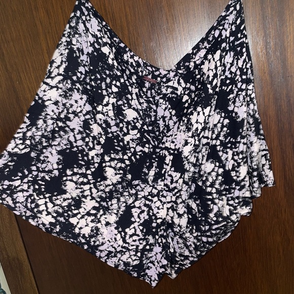 2 piece Volcom set - Picture 4 of 11